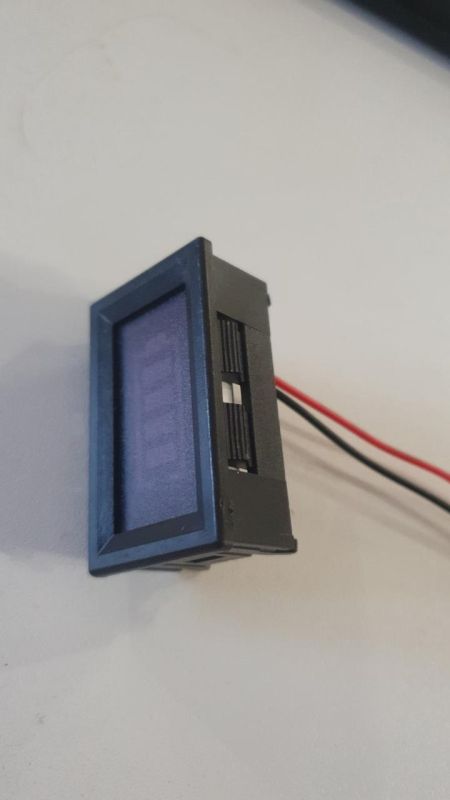 Індикатор ємності літієвої батареї 2S 8В з корпусом, вимірювач заряду батареї