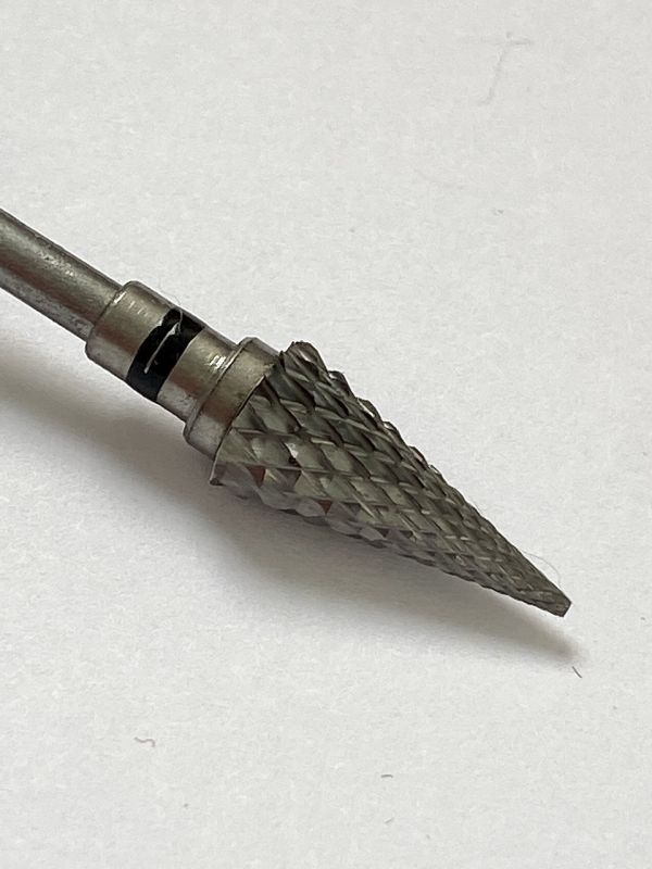 Фреза твердосплавная конус острый (черная)