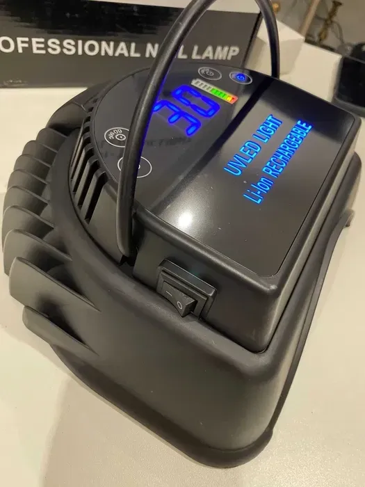 Лампа аккумуляторная профессиональная 64 ватта (на 6 часов работы)