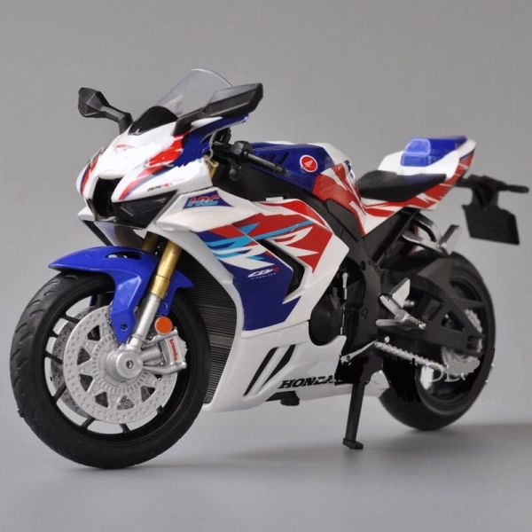 Коллекционная модель мотоцикла Honda CBR1000RR-R Fireblade SP (30th Anniversary)