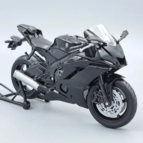 Коллекционная модель мотоцикла Yamaha YZF-R6 (1:12) от Welly