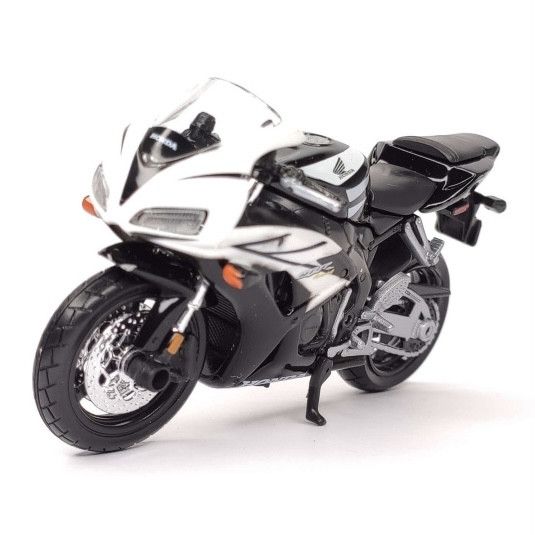 Коллекционная модель мотоцикла Honda CBR1000RR Fireblade (Maisto, 1:18)